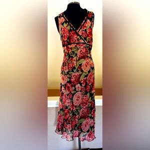 Beautiful Rose Print “Meghan Mathews”Dress Ruffle Trim. Size 12